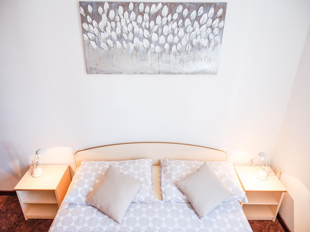White House Hvar Apartamento Hvar Island Exterior foto